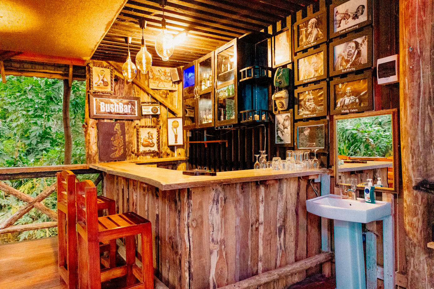 Bush Bar & Restaurant - Malkia Trees Lodge